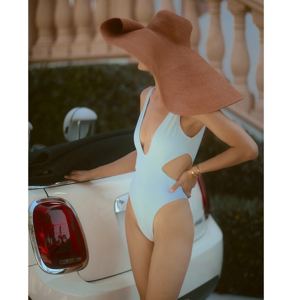 Stunning Lauren Layne Swim Nova Peri in Ivory - NWOT